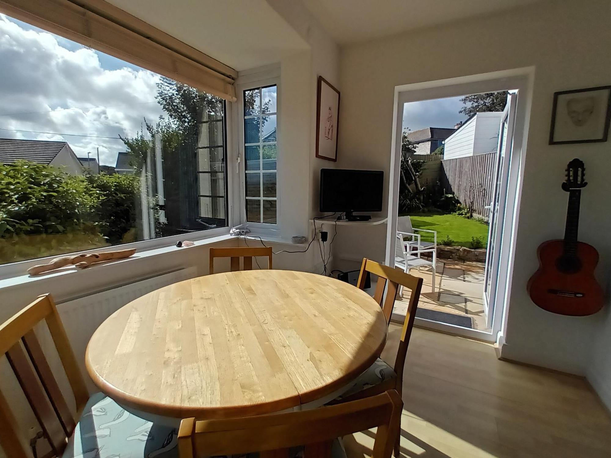 Sunrise! ~ 2 Bedrooms, Garden, Parking, Sea Views St Ives Exteriér fotografie